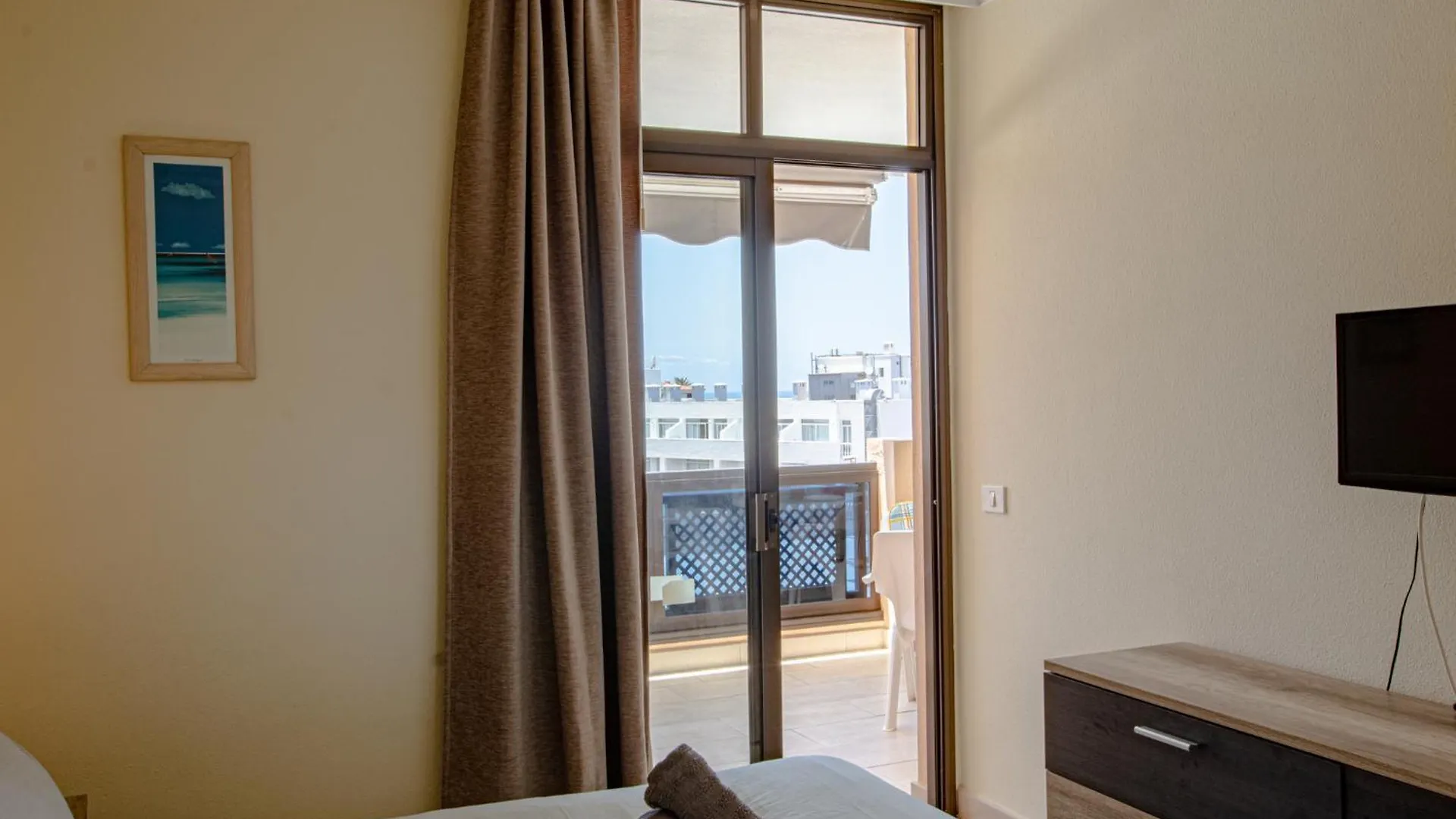 Beautiful Sunset Apt By Dream Homes Tenerife Puerto de Santiago  Puerto de Santiago (Tenerife)
