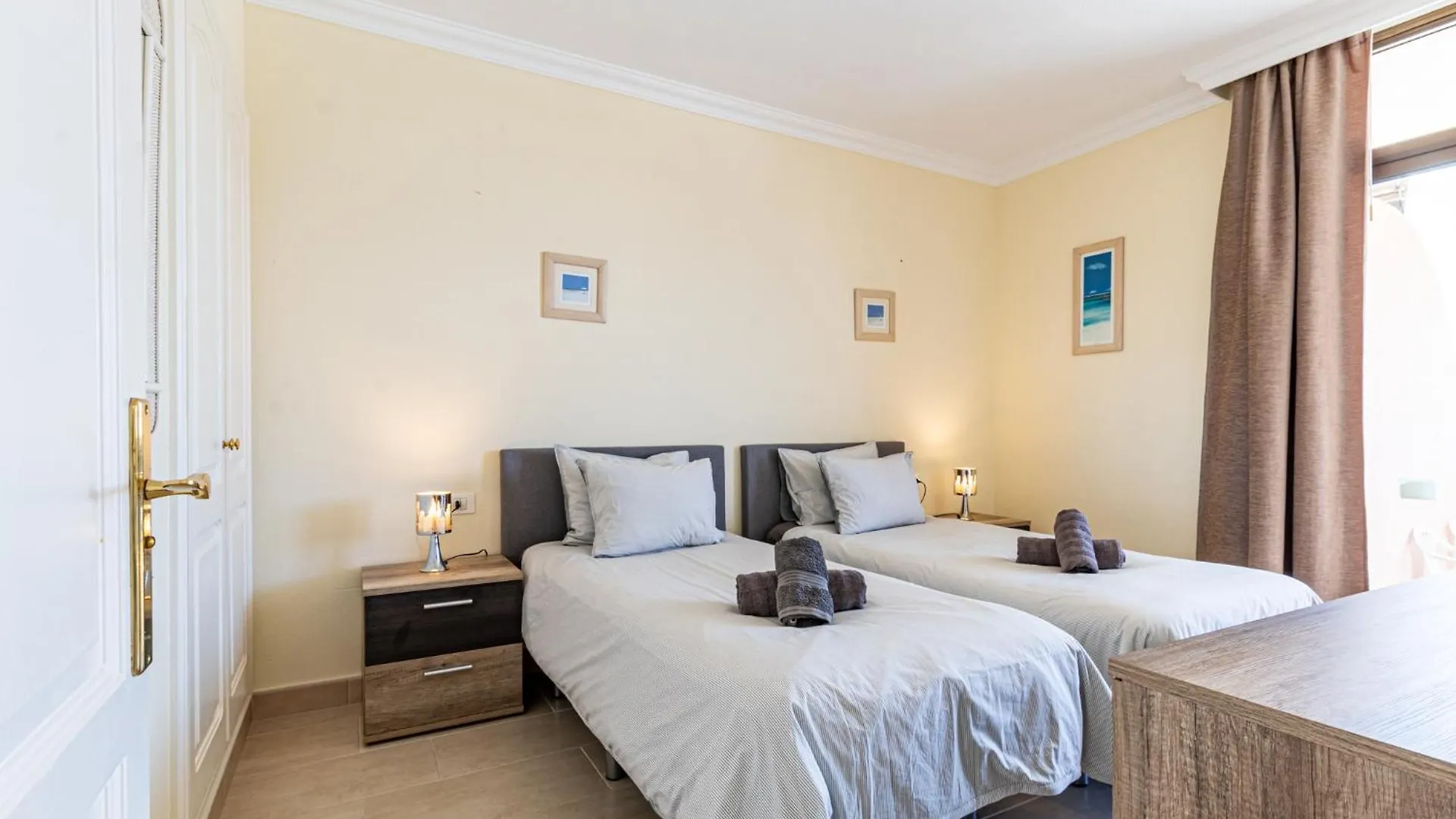 Beautiful Sunset Apt By Dream Homes Tenerife Puerto de Santiago  Spain