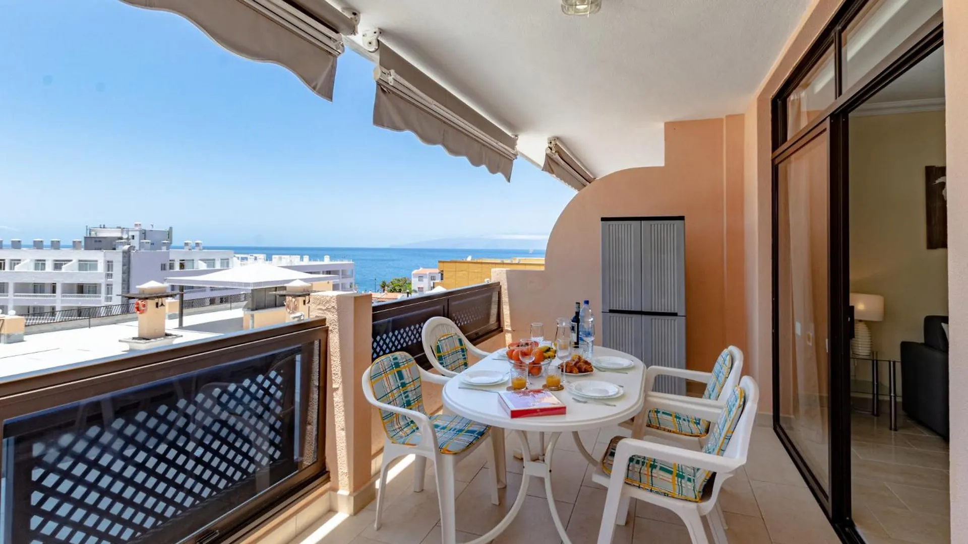 Beautiful Sunset Apt By Dream Homes Tenerife Puerto de Santiago  Spain